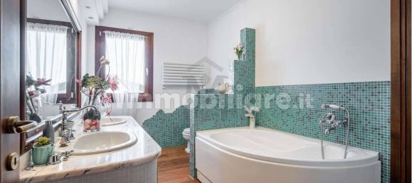 4 bedrooms Villa in Scandiano, Italy No. 309224 21