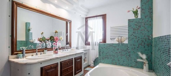 4 bedrooms Villa in Scandiano, Italy No. 309224 23