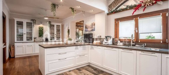 4 bedrooms Villa in Scandiano, Italy No. 309224 13