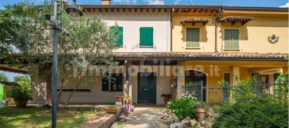 4 bedrooms Villa in Scandiano, Italy No. 309224 3