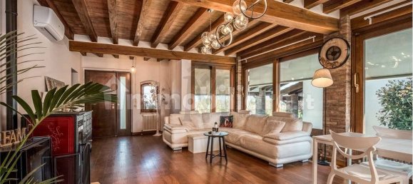 4 bedrooms Villa in Scandiano, Italy No. 309224 2