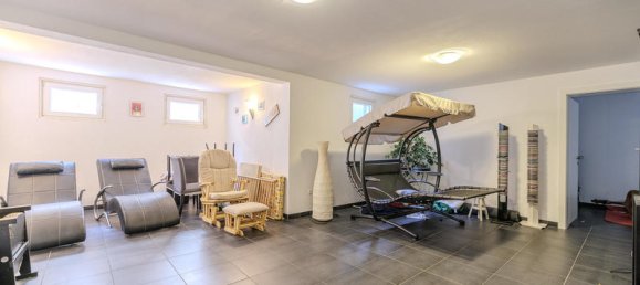 Дом с 4 комнатами в Вейрегг ам Аттерзе, Австрия № 214739 8