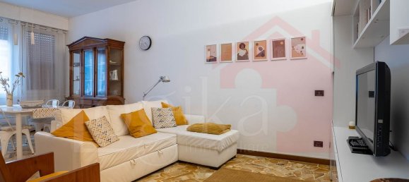 3 rooms Apartment in Legnano, Italy No. 195957 4