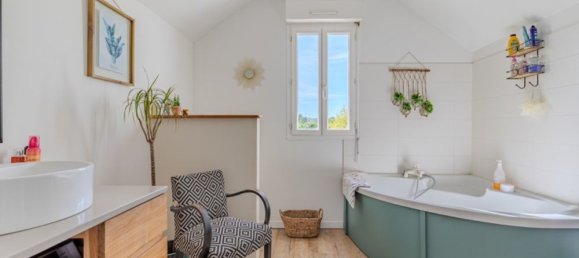 3 Schlafzimmer Haus in Coutras, France, Nr. 277110 6