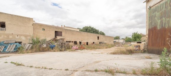 Grundstück in Chartered Community of Navarre, Spain 1028m², Nr. 77505 3