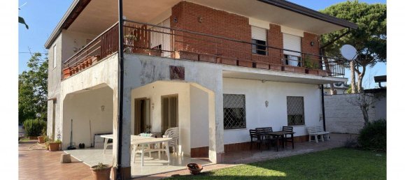 Villa de 4 dormitorios en Terracina, Italy No. 25816 5