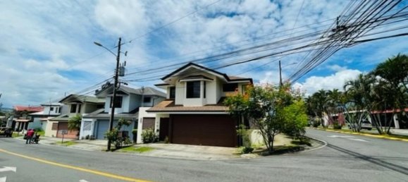 3 Schlafzimmer Haus in Santa Ana, Costa Rica, Nr. 1106 4