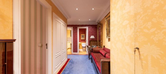 4 bedrooms Apartment in Madrid, Spain No. 153621 3