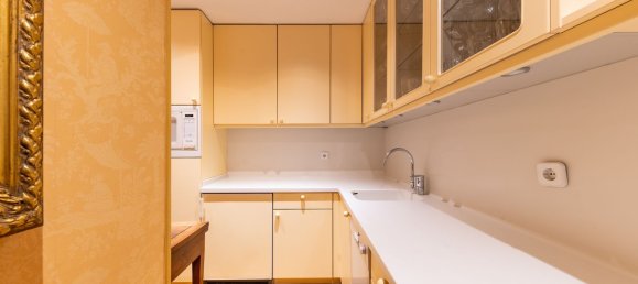 4 bedrooms Apartment in Madrid, Spain No. 153621 23