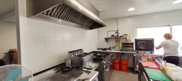 Gewerbliche Immobilie in Fuengirola, Spain 400m², Nr. 77114 8