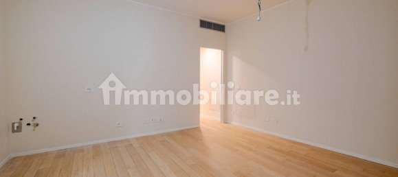 Apartamento de 1 dormitorio en Milan, Italy No. 374057 11