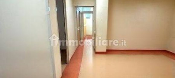450m² Commercial property in Rome, Italy No. 375572 7