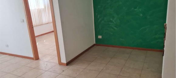 2 rooms Apartment in Ancona, Italy No. 159640 3