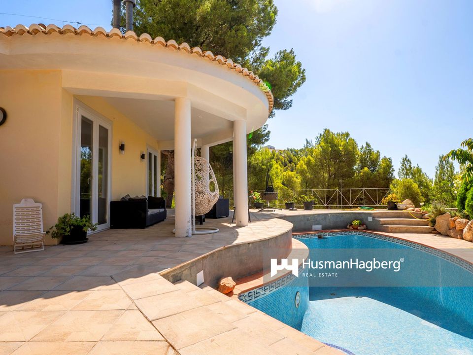 Villa de 4 dormitorios en Altea, Spain No. 282303