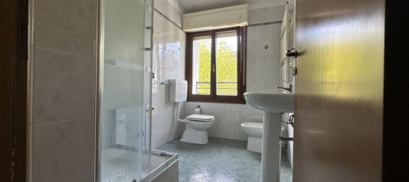 2 chambres Appartement à Bologna, Italy No. 371484 9