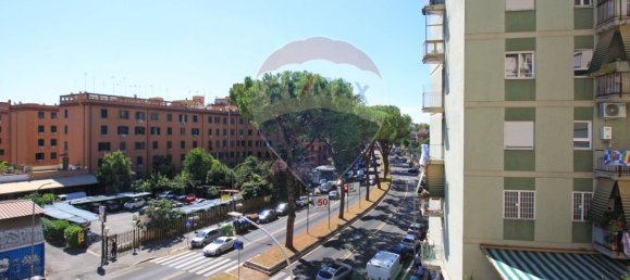 3 rooms Apartment in Rome, Italy No. 52570 36
