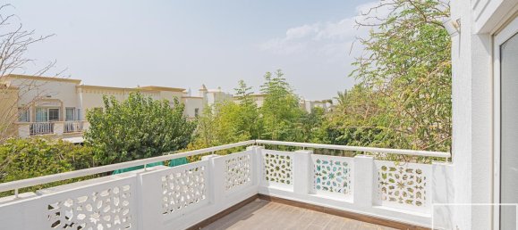 3 Schlafzimmer Villa in Meadows, UAE, Nr. 112132 15