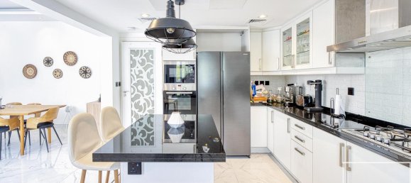 3 Schlafzimmer Villa in Meadows, UAE, Nr. 112132 20