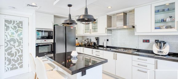 3 Schlafzimmer Villa in Meadows, UAE, Nr. 112132 4