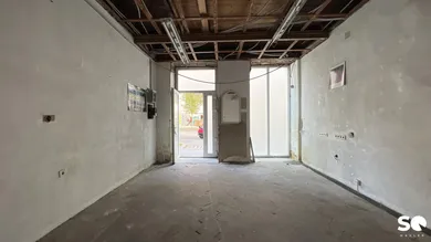 Propiedad comercial de 2 habitaciónes en Rudolfsheim-Funfhaus, Austria No. 144812