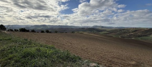 175000m² Land in San Cataldo, Italy No. 85904 7