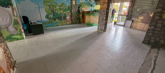 160m² Commercial property in Rome, Italy No. 158197 13