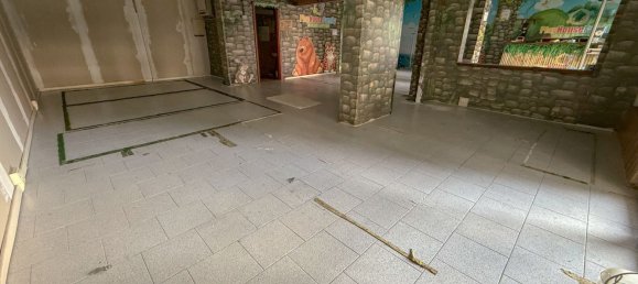 160m² Commercial property in Rome, Italy No. 158197 19