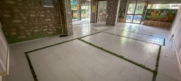 160m² Commercial property in Rome, Italy No. 158197 15