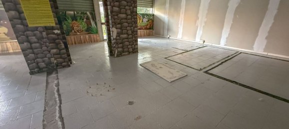 160m² Commercial property in Rome, Italy No. 158197 12