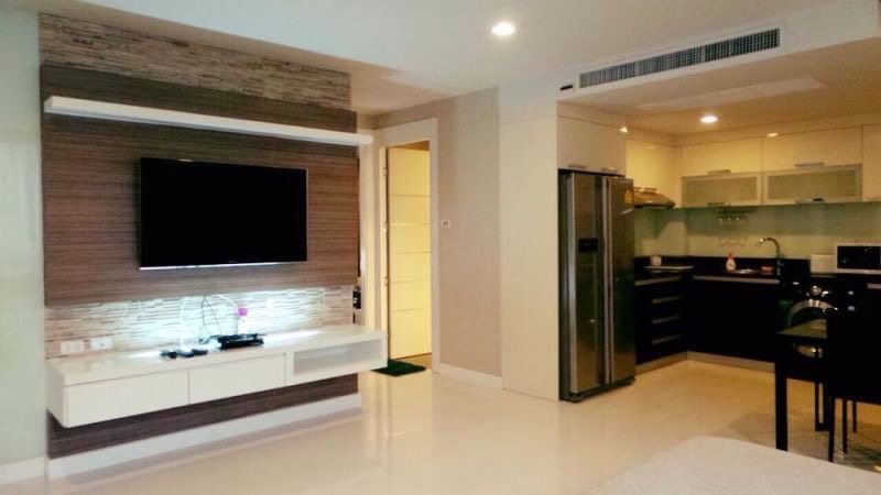 3 bedrooms Apartment in Pattaya, Thailand No. 11125