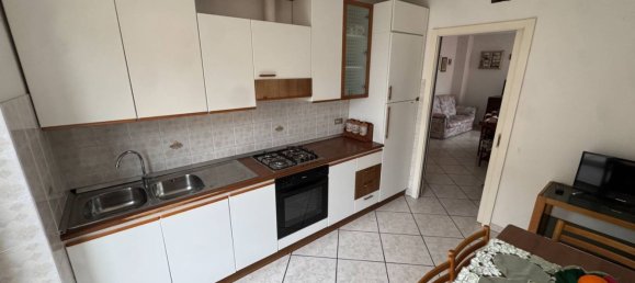 Квартира с 6 комнатами в Фермо, Италия № 189060 4