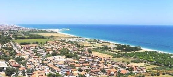 Квартира с 6 комнатами в Фермо, Италия № 189060 19