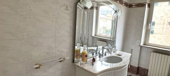 Квартира с 6 комнатами в Фермо, Италия № 189060 15