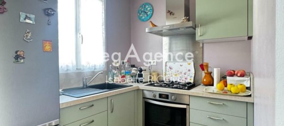 2 bedrooms House in Le Chateau-d'Oleron, France No. 357416 8