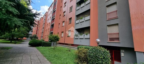 4 rooms Apartment in Milan, Italy No. 336892 2