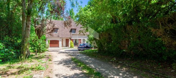 Casa de 3 dormitorios en Beynes, France No. 327088 2