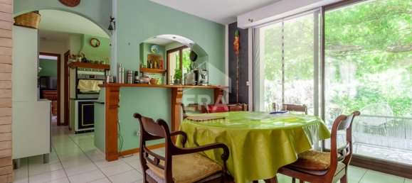 Casa de 3 dormitorios en Beynes, France No. 327088 6