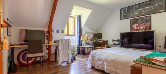 Casa de 3 dormitorios en Beynes, France No. 327088 7