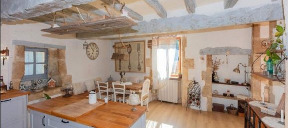 3 bedrooms House in Occitanie, France No. 288135 2