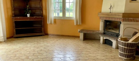 3 Schlafzimmer Haus in Charmont, France, Nr. 100106 4