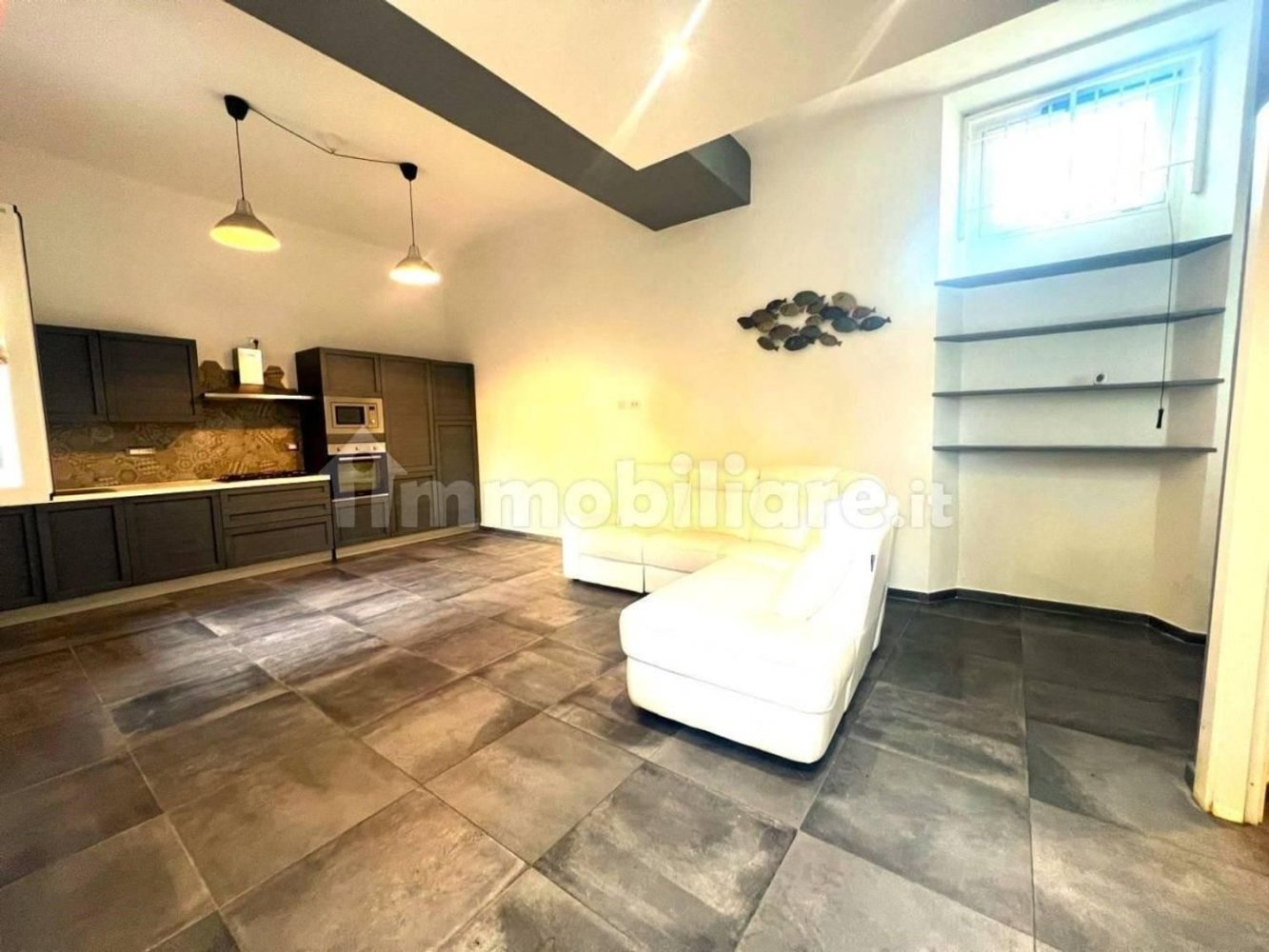 5 rooms House in Carrara, Italy No. 50918