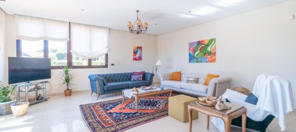 Дом с 8 спальнями в Альболоте, Испания № 170019 27