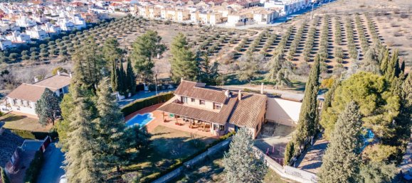 Дом с 8 спальнями в Альболоте, Испания № 170019 20