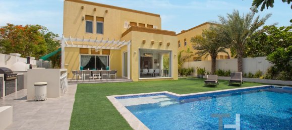 Вилла с 3 спальнями в Jumeirah Park, ОАЭ № 30543 2