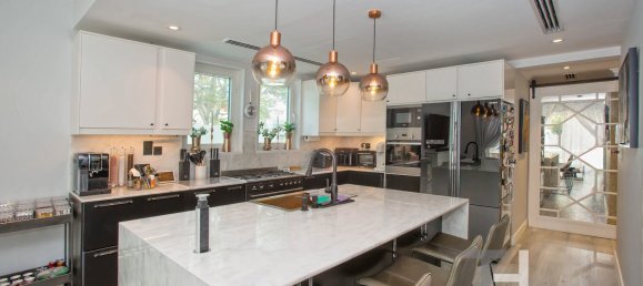 Вилла с 3 спальнями в Jumeirah Park, ОАЭ № 30543 6