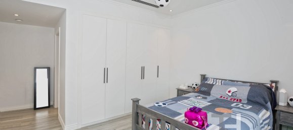 Вилла с 3 спальнями в Jumeirah Park, ОАЭ № 30543 21