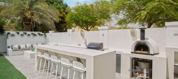 Вилла с 3 спальнями в Jumeirah Park, ОАЭ № 30543 14