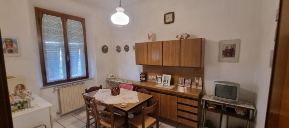 5 غرف نوم فيلا في Pisa, Italy رقم 375663 19