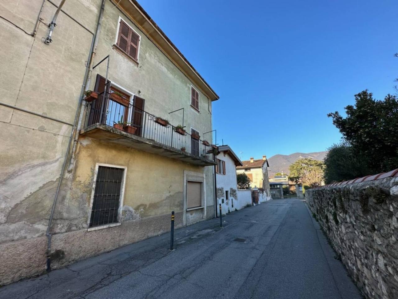 3 rooms Apartment in Gavardo, Italy No. 40386