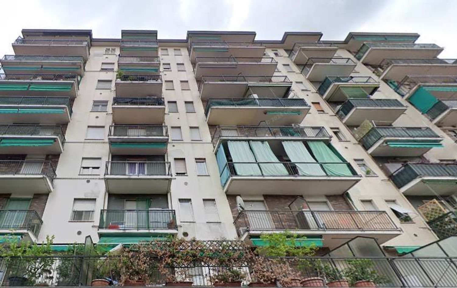 Квартира с 2 комнатами в Чинизелло Бальсамо, Италия № 6619